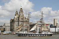 Ливерпуль порт и парусник