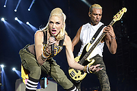 No Doubt live on concert