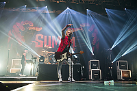 Sum 41 live панк рок группа