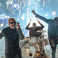The Offspring live