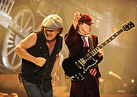 AC/DC Ангус Янг Брайан Джонсон